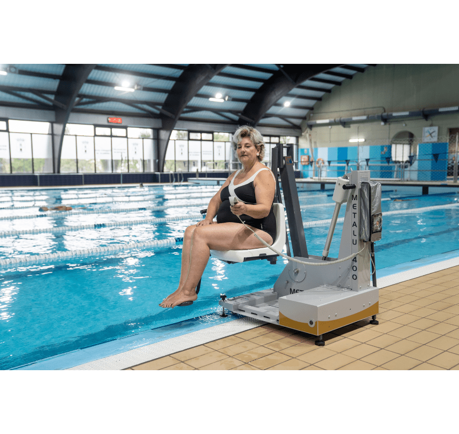 Elevador de batería portátil para piscina modelo: METALU 400 Elevador de batería portátil para piscina modelo: METALU 400